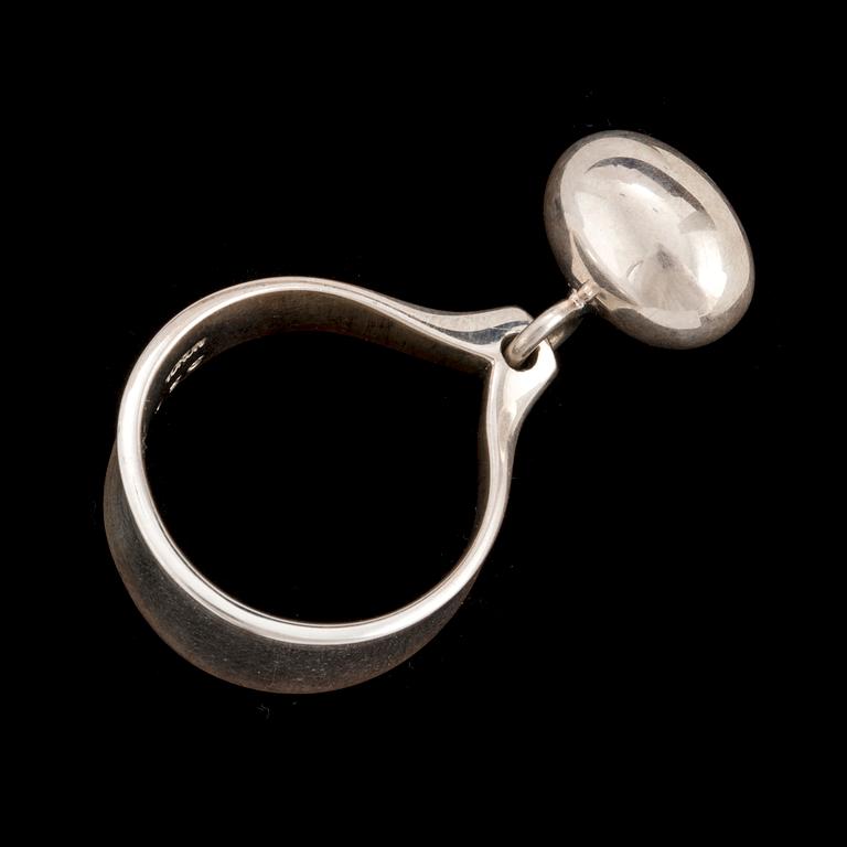 A sterling silver ring by VIVIANNA TORUN BÜLOW-HÜBE for Georg Jensen, after 1945.