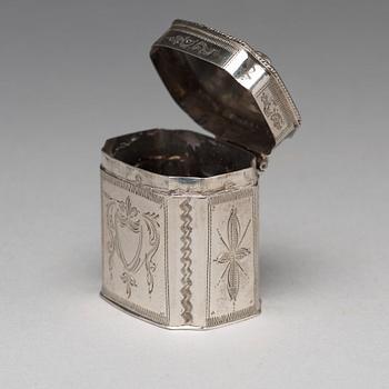 Dosor, 3 st, silver, en Moskva 1861, två stycken Holland, sannolikt 1800.tal.