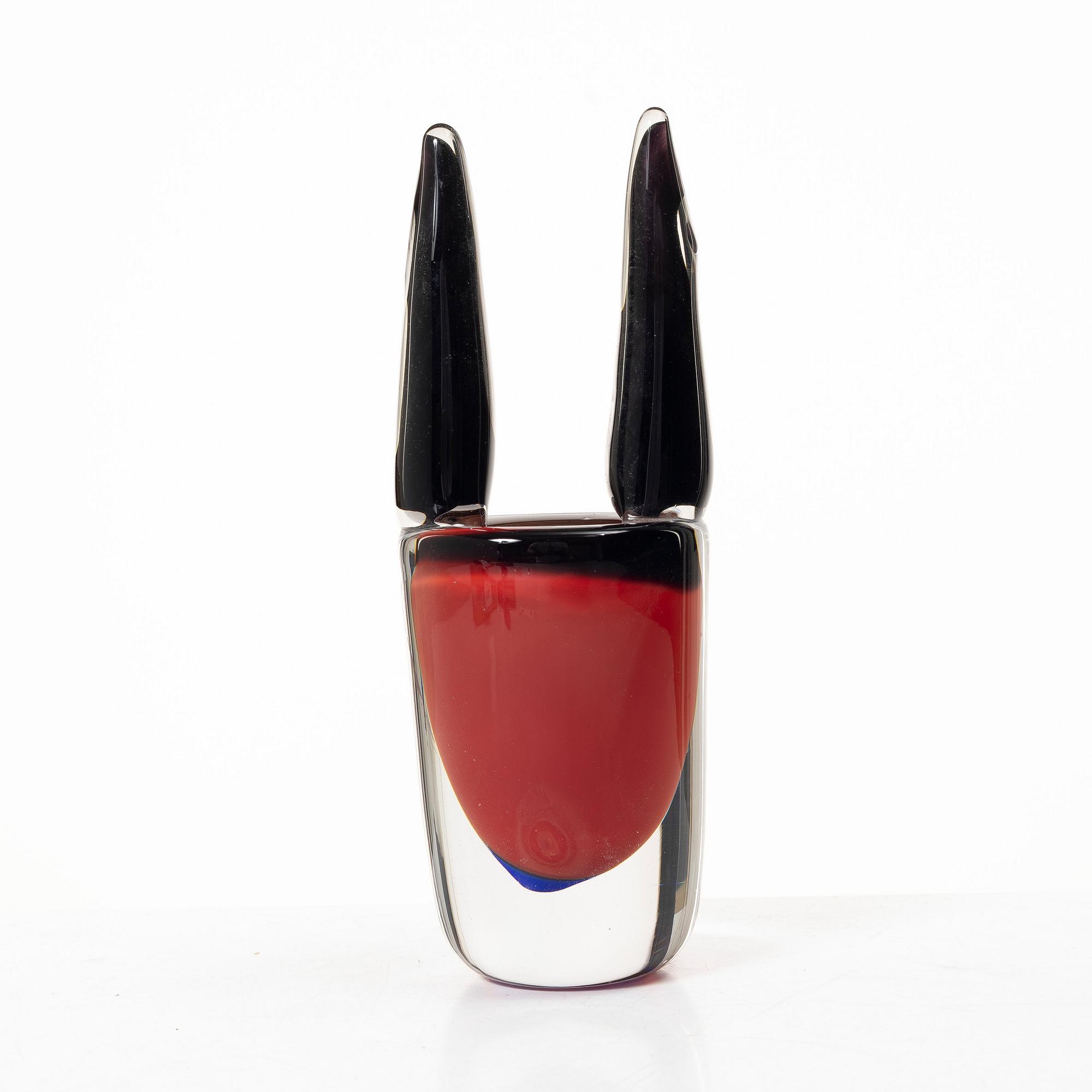 Erik Höglund, a glass scukpture/vase, Studioglas Strömbergshyttan, Sweden, 1992.
