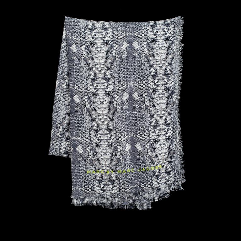 SCARF, Marc by Marc Jacobs.