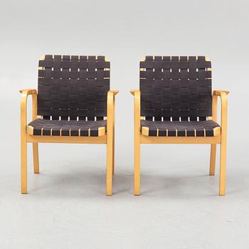 Alvar Aalto, karmstolar, ett par modell 45, Artek 2000-tal.