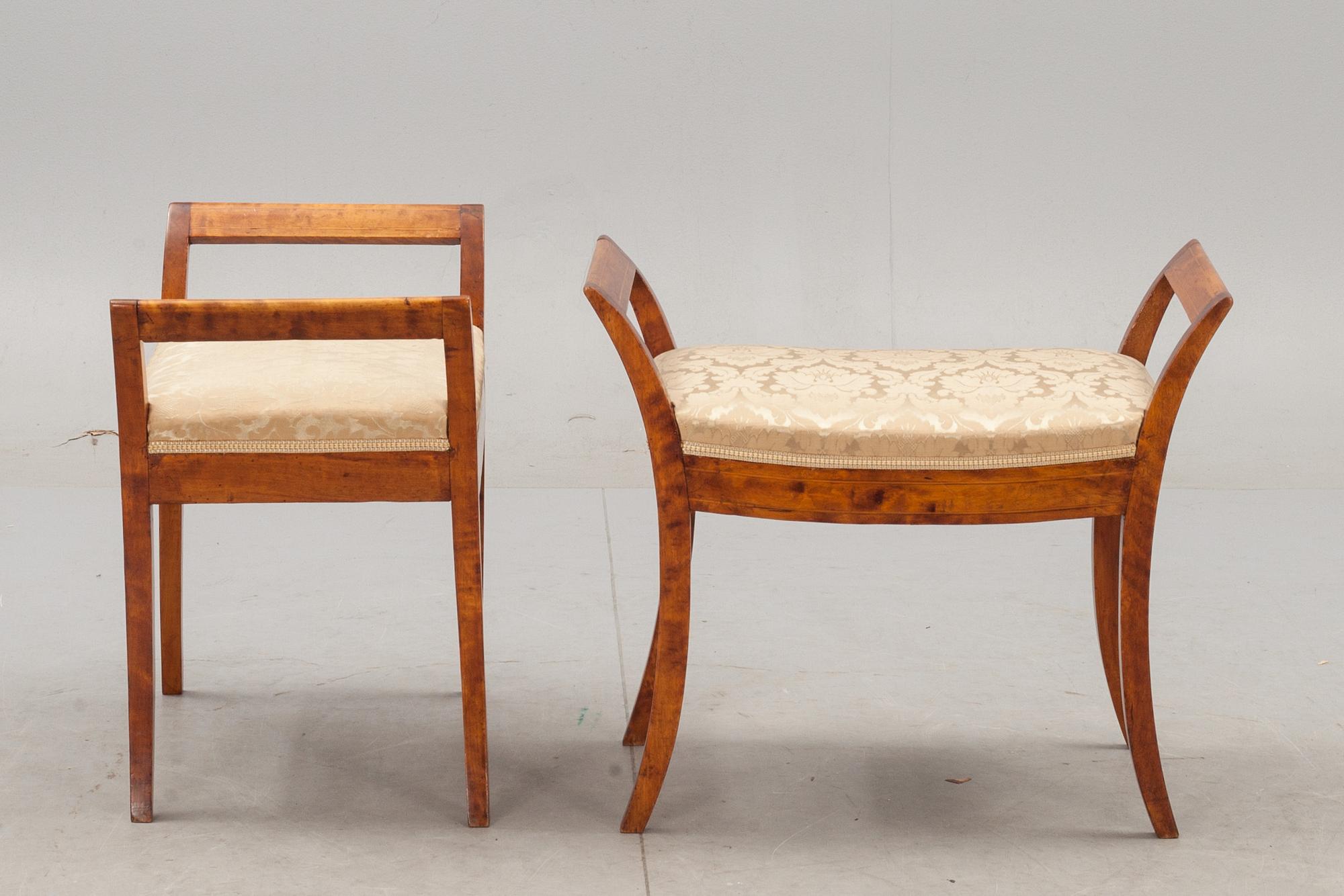 TABURETTER, ett par, Karl-Johan, 1800-tal.