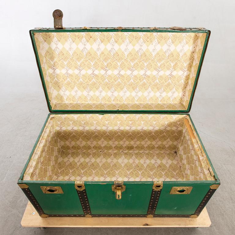 A Italien Brevettato trunk first half of the 20oth century.
