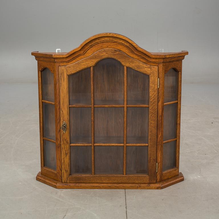 HÄNGVITRIN, 1900-tal.