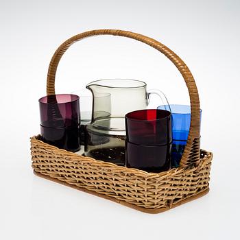 SAARA HOPEA, A JUICE SET. Nuutajärvi, designed in 1952.