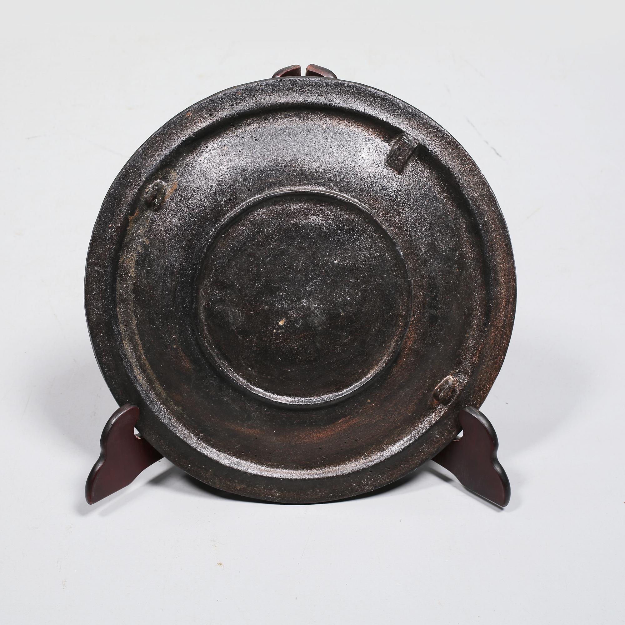 VÄGGPLAKETTER, 2 st, gjutjärn, 1900-tal.