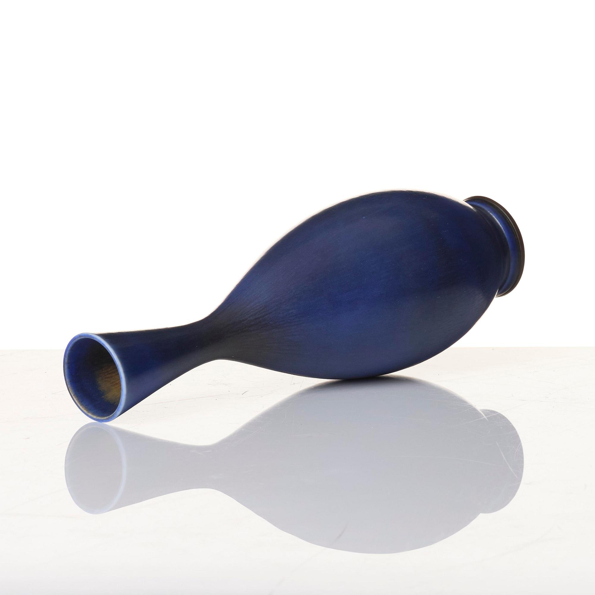 Berndt Friberg, a stoneware vase, Gustasberg Studio 1965.