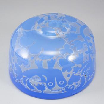 BERTIL VALLIEN, a glass bowl from Boda Åfors, 1988.