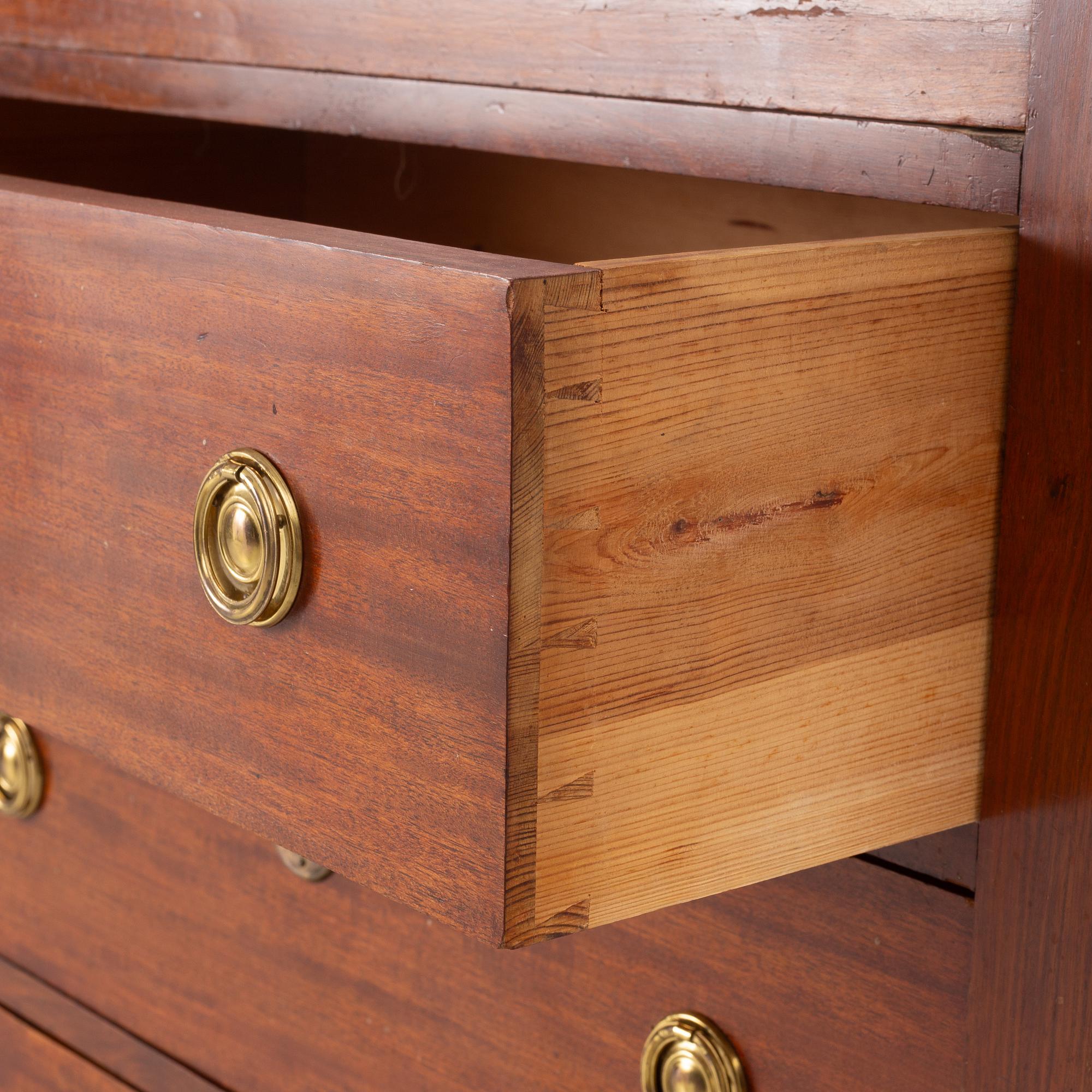 Louis XVI-style chest of drawers. from around the year 1900.