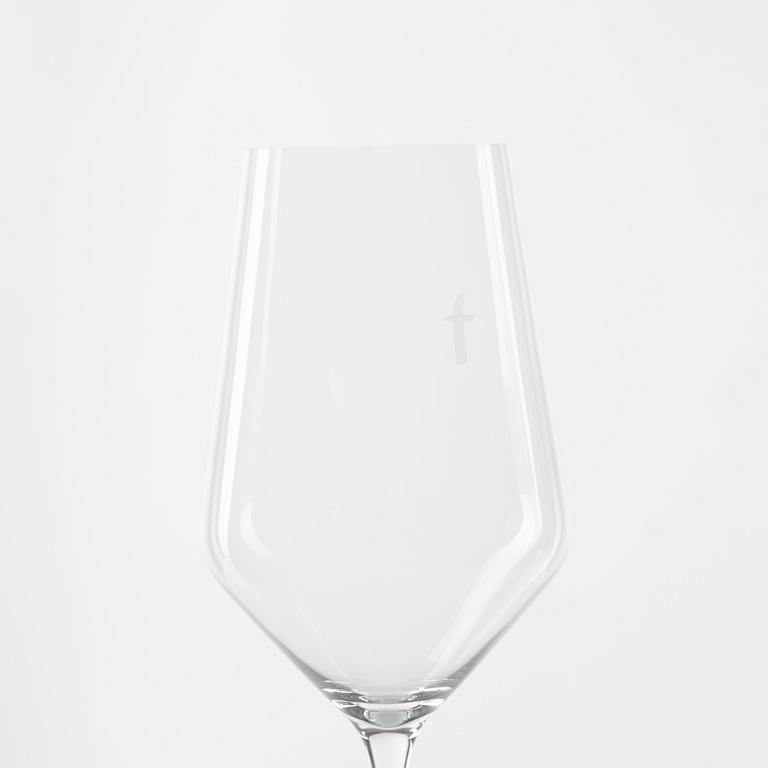 Hans Denk, twelve 'Denk'Art' white wine glasses, Zalto, Austria.