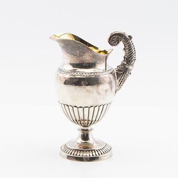 Gräddkanna, silver, Johan Petter Grönvall, Stockholm, 1841.