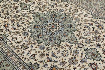 A Keshan carpet, 310 x 206 cm.
