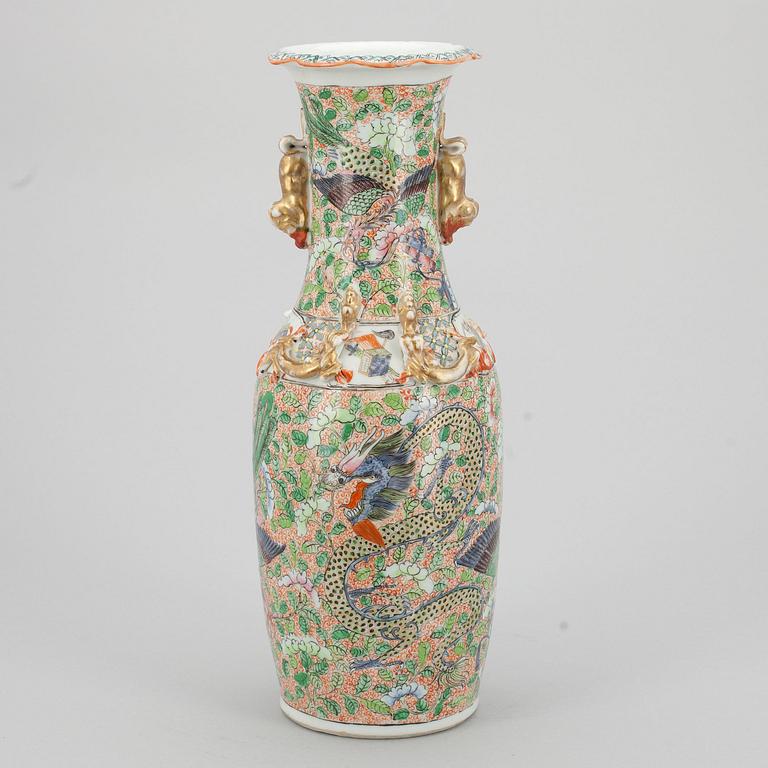 VAS, porslin, Kina 1800-tal.