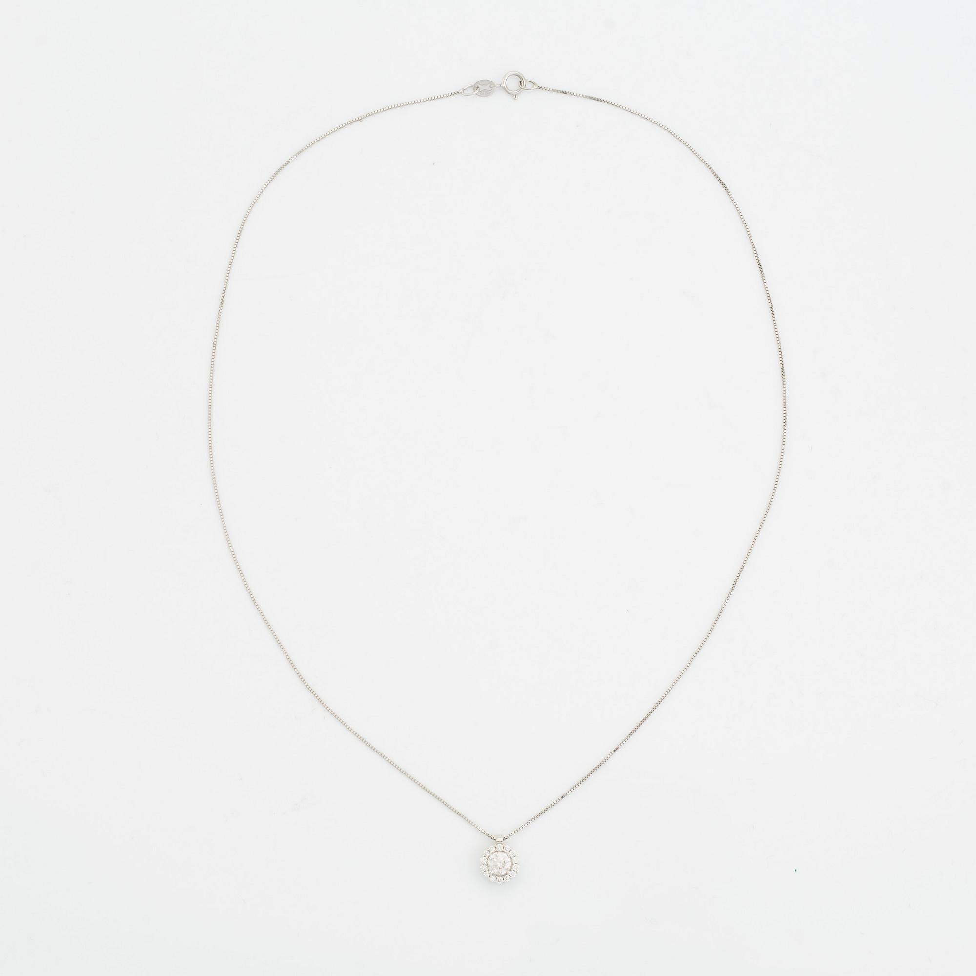 Collier med briljantslipade diamanter.