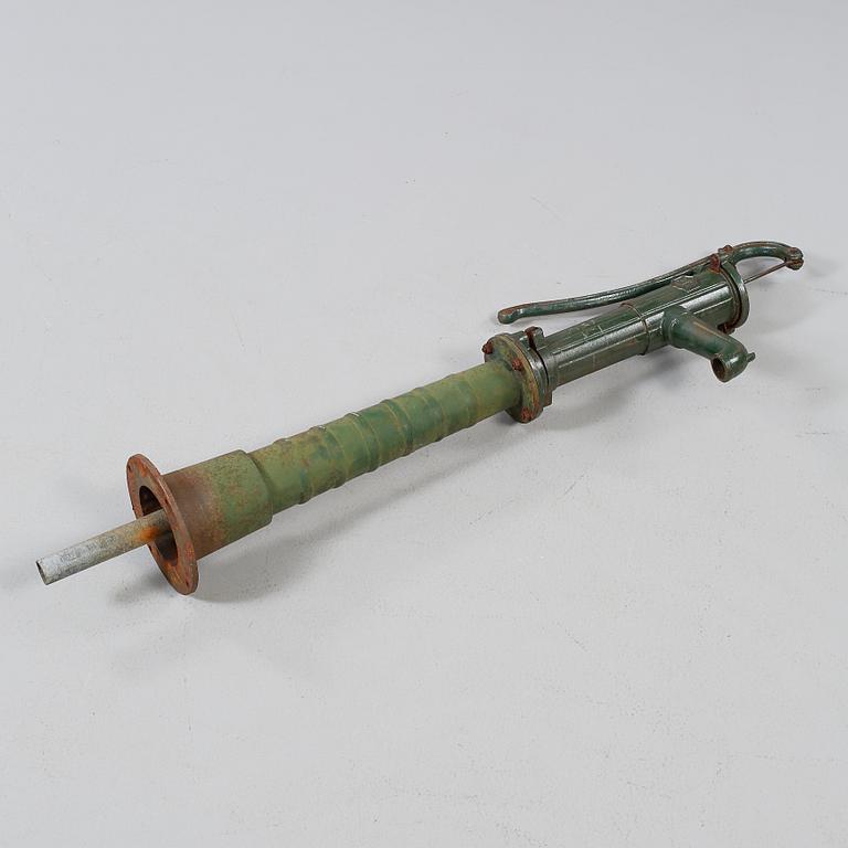 TRÄDGÅRDSPUMP, 1900-talets första hälft.