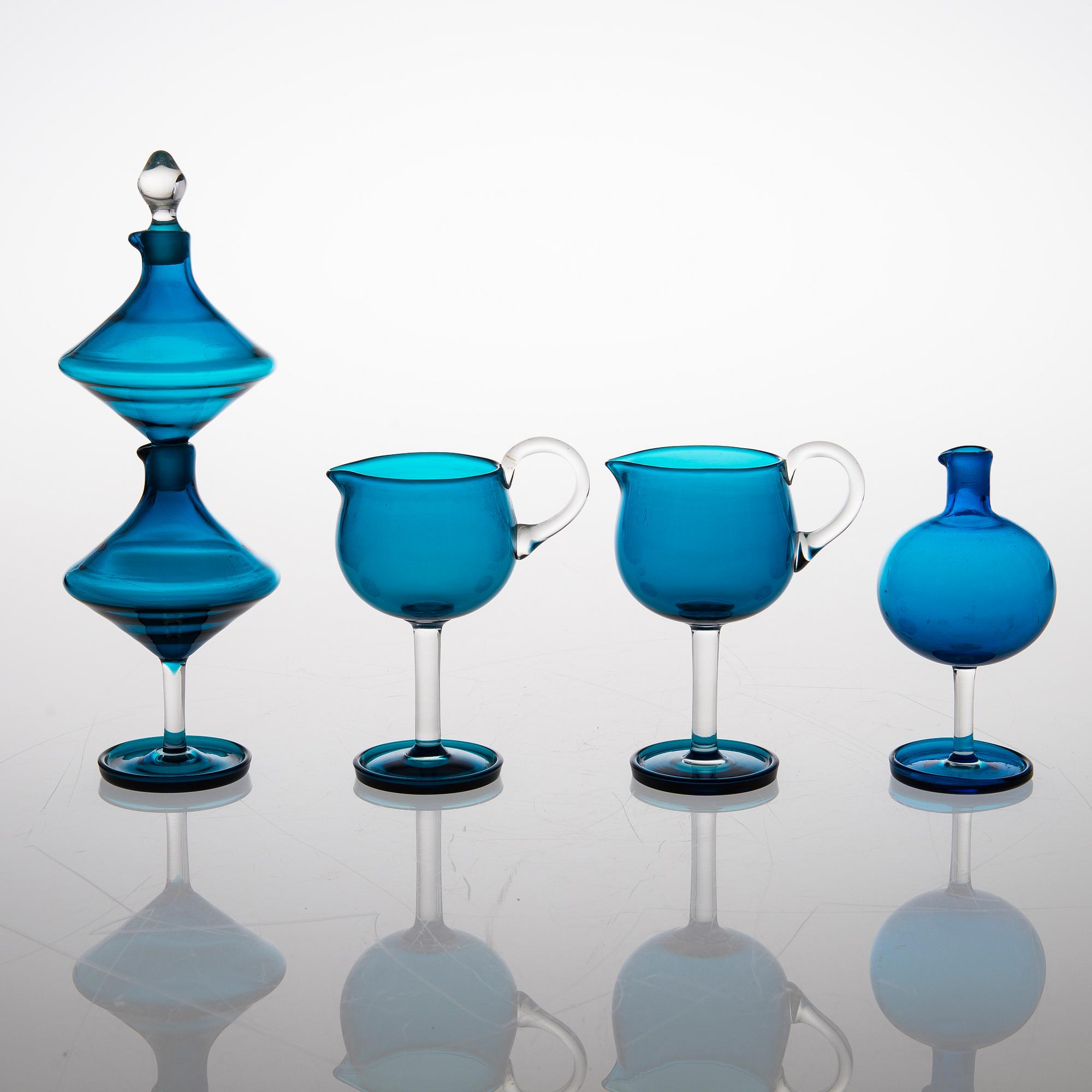 A 25 piece 'Harlekiini' glasswear for Riihimäki Glass, Finland.