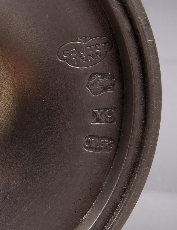 FAT samt LJUSSTAKAR, ett par, tenn. Bl.a Edvin Ollers. 1970-tal.