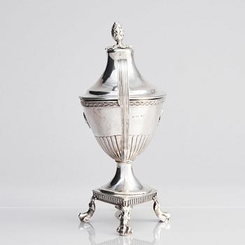 A Swedish silver suger bowl with lid, mark of Olof Sohlberg, Falun 1835.