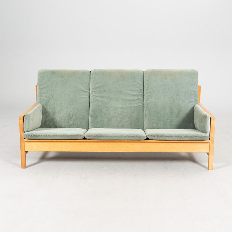 A Børge Mogensen 2253 oak sofa Fredericia Stolefabrik 1960s.