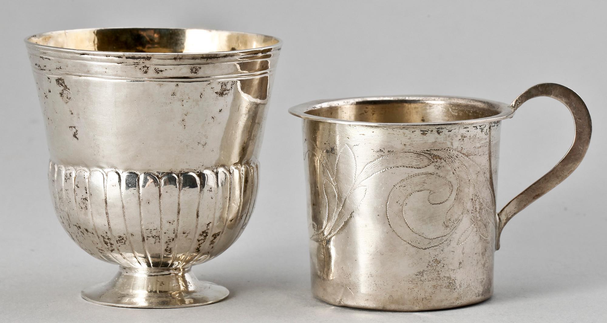 SUPKOPP SAMT BÄGARE, silver, bla Sverige, 1800-tal. Totalvikt ca 70 gram.