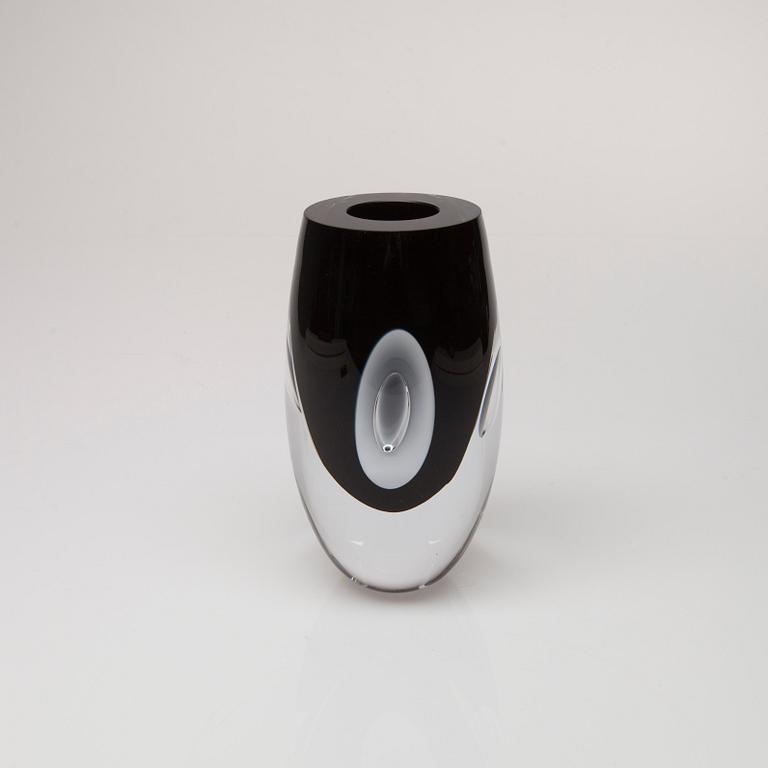 GLASSKULPTUR / VAS, "Claritas", signerad Timo Sarpaneva Iittala 2009.