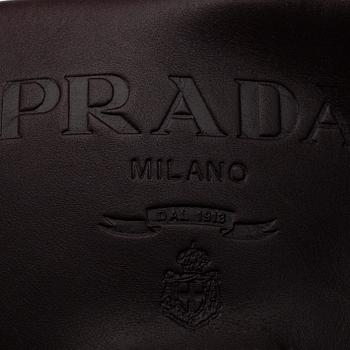 VÄSKA, Prada.