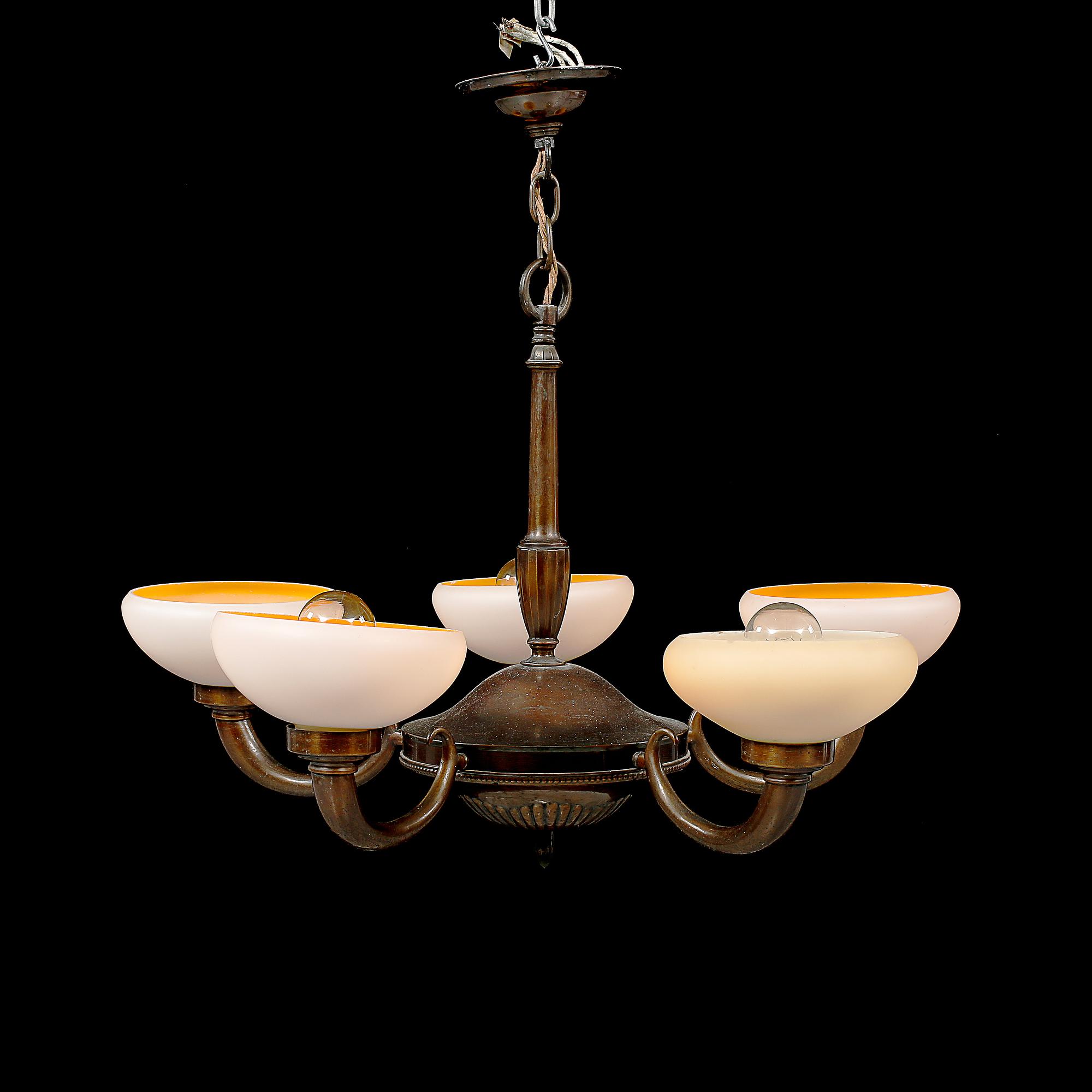 TAKLAMPA, 1900-talets andra kvartal, höjd ca 62 cm.