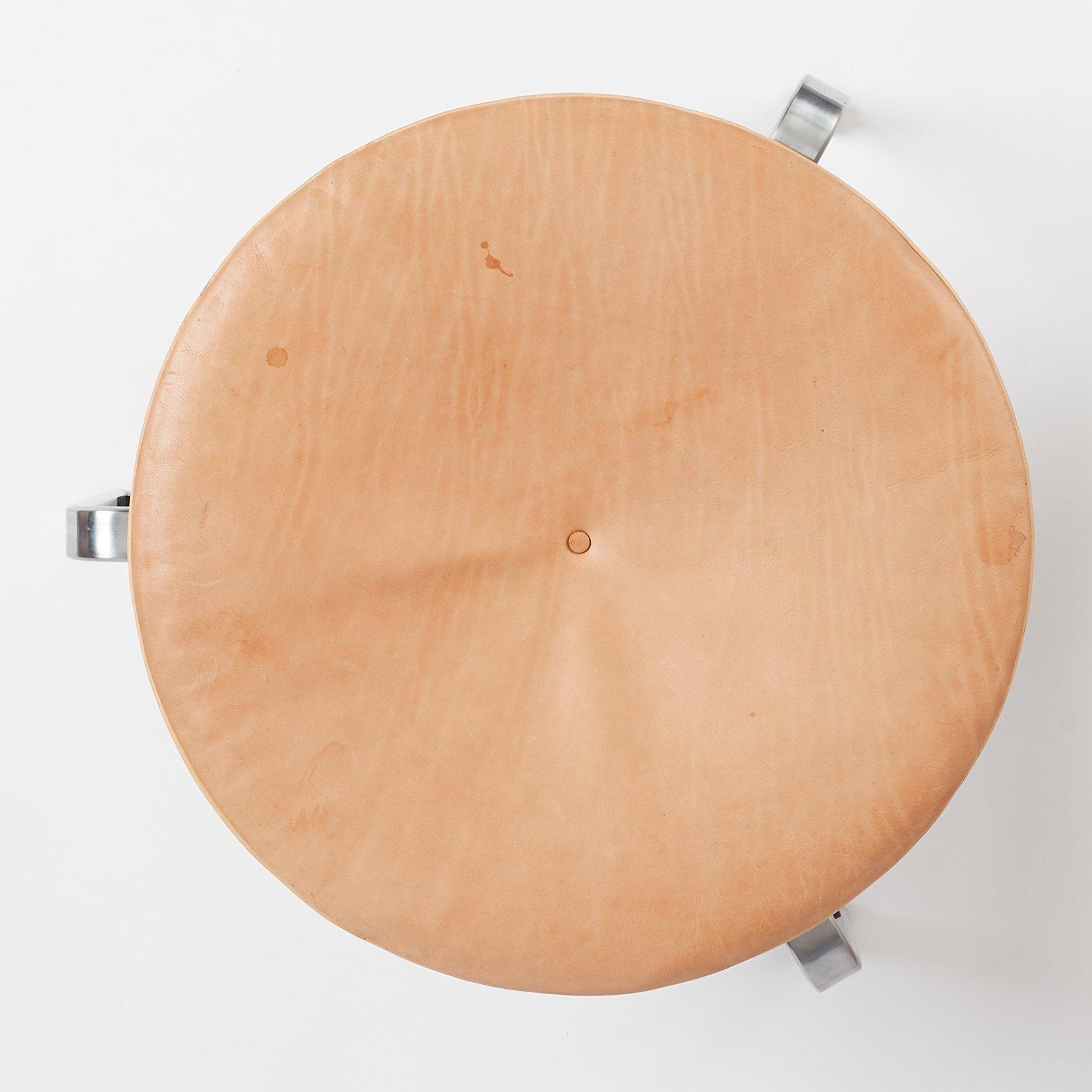 Poul Kjaerholm, pall, "PK 33", Fritz Hansen, Danmark 2008.