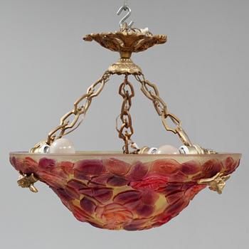 TAKAMPEL, nyrokokostil, 1900-talets andra hälft. Höjd ca 40 cm.