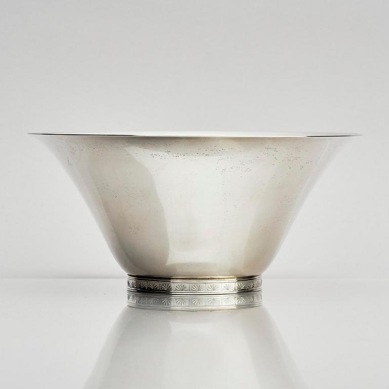 Wiwen Nilsson, a sterling silver bowl, Lund, Sweden 1968.
