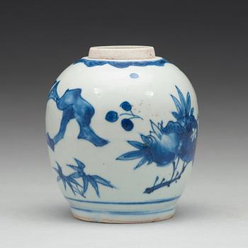 A blue and white Transitional jar, 17th Century.