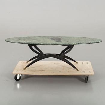A MARBLE TOP COFFEE TABLE FROM THE SECOND HALF OF 20TH CENTURY.