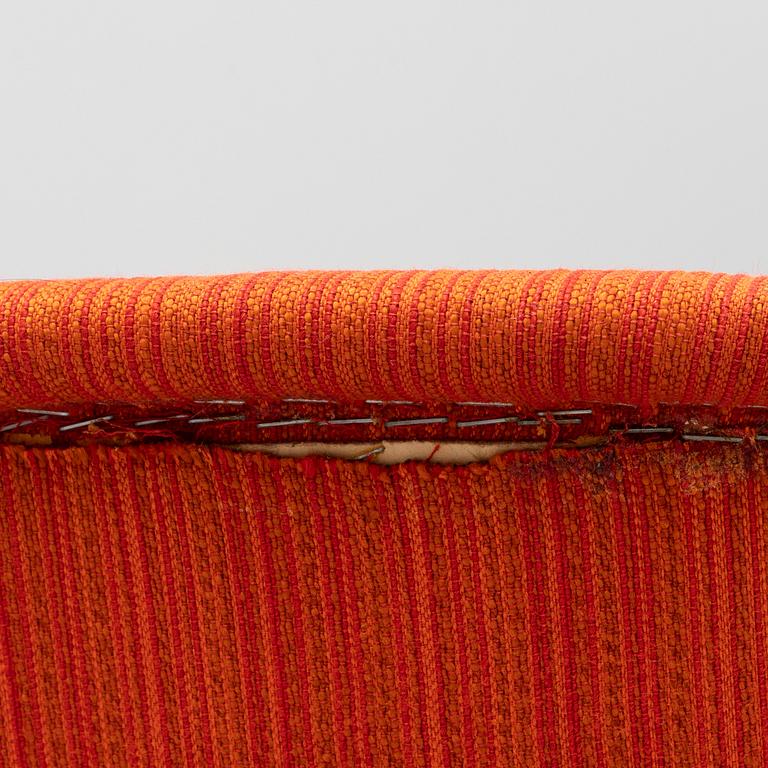 Carl Malmsten, a 'Lillasyster' easy chair for OH Sjögren, second half of the 20th Century.