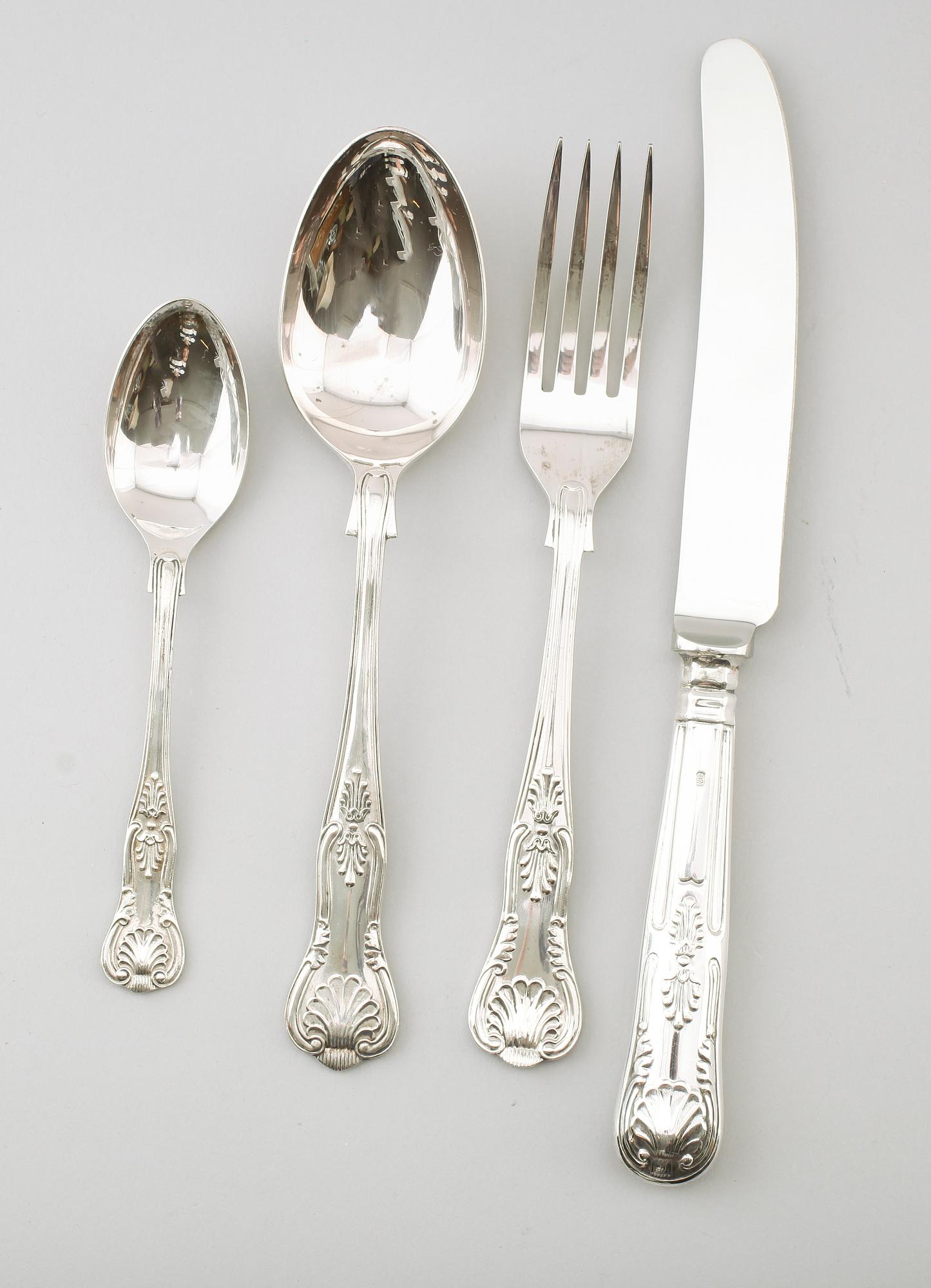 BESTICK, 24 delar, silver, 1900-talets andra hälft. Total vikt med stålblad ca 1159 g.