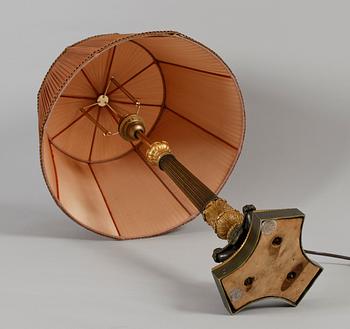 BORDSLAMPA, mässing, empirestil, 1800-/1900-tal.