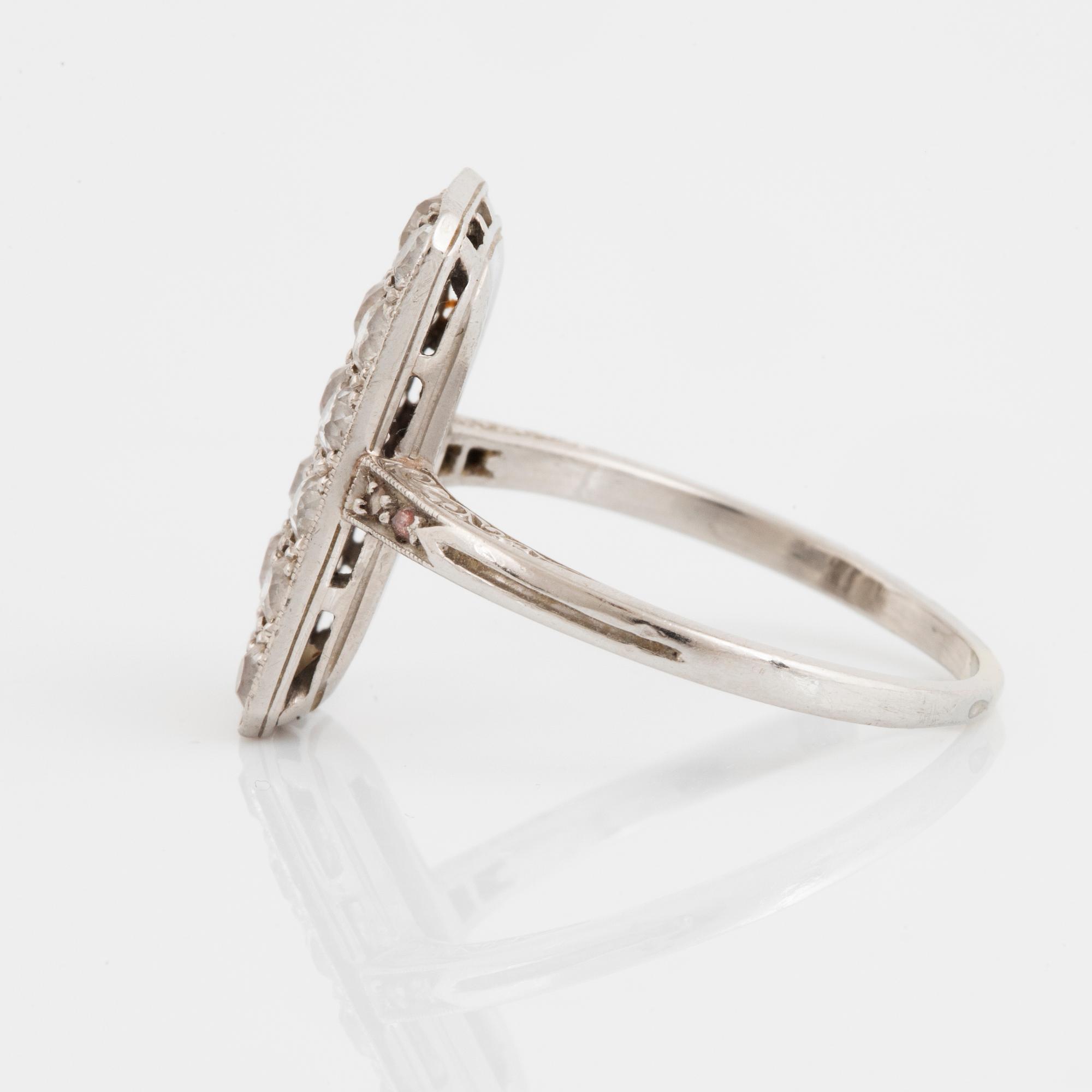 White gold and old-cut diamond ring.