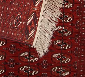 MATTA, old, Bochara. Ca 177 x 145 cm.