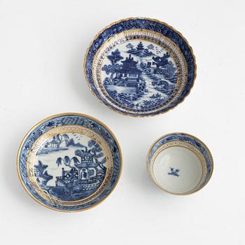 Parti porslin, 4 delar, Kina, Qianlong (1736-95).