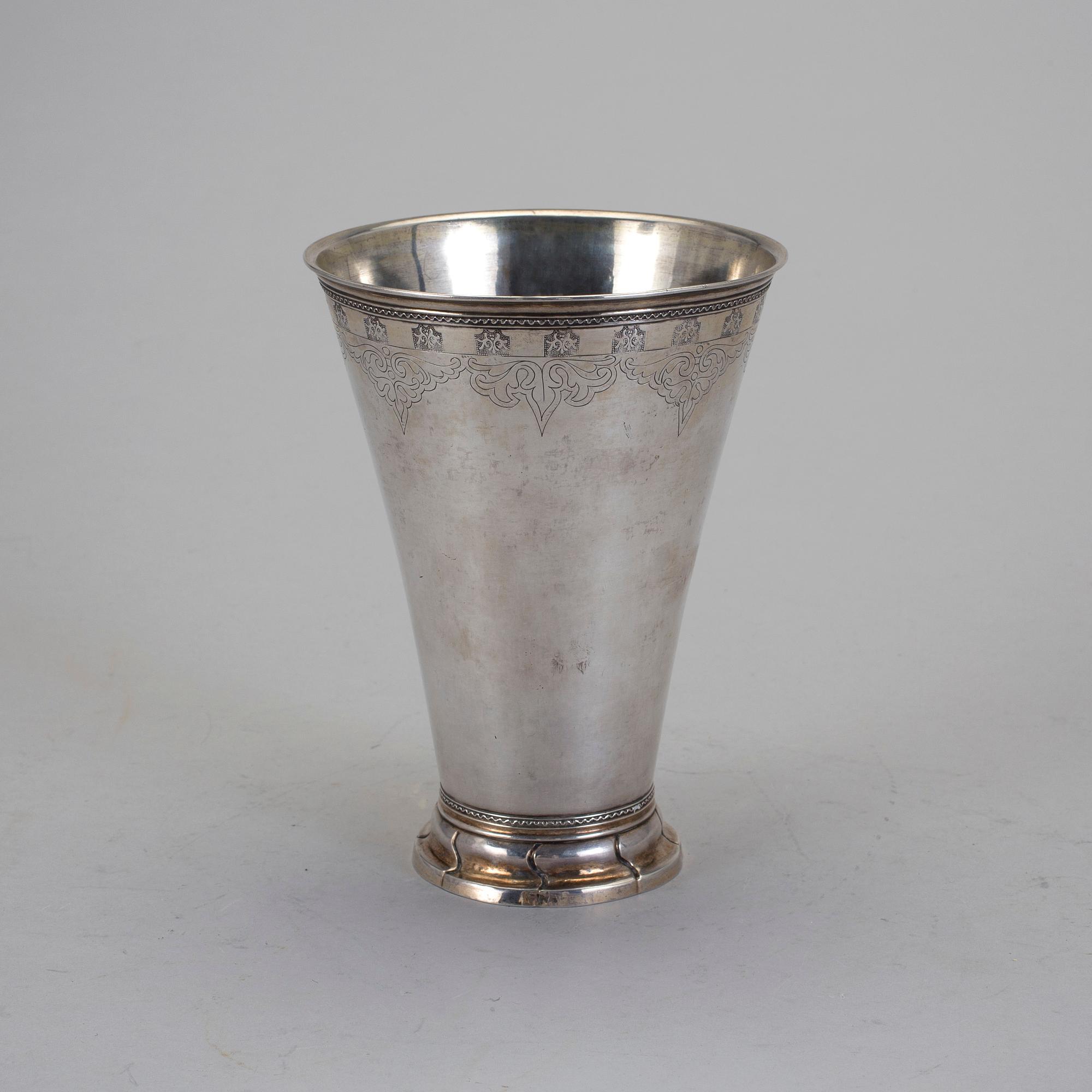 BÄGARE, silver, Petter Sellstedt, Sundsvall, verksam 1764-1810. Vikt ca 407 gram.