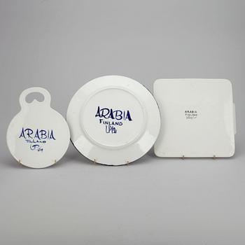 LEIKKUULAUTA, VATI ja TARJOTIN, keramiikkaa, Arabia, m.m. Ulla Procopé.