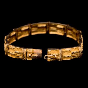 A BJÖRN WECKSTRÖM BRACELET, "Kultaköngäs", 14K gold. Lapponia 1969.