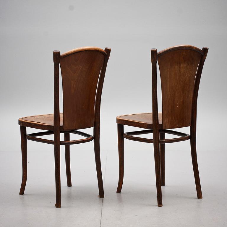 STOLAR, 2 st, märkta Thonet, 1900-talets första hälft.