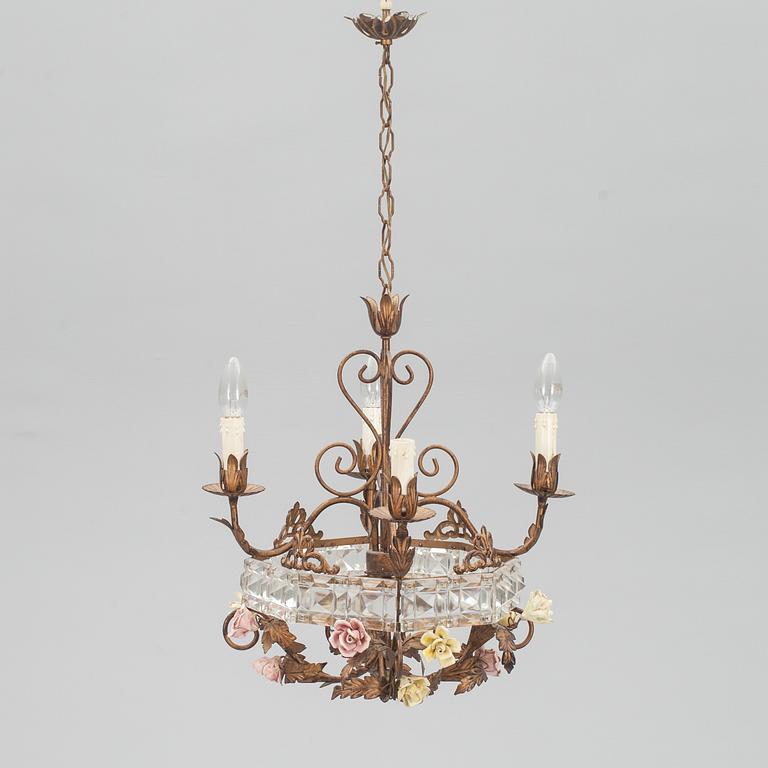 TAKKRONA, 1900-talets andra hälft. Höjd 48 cm.