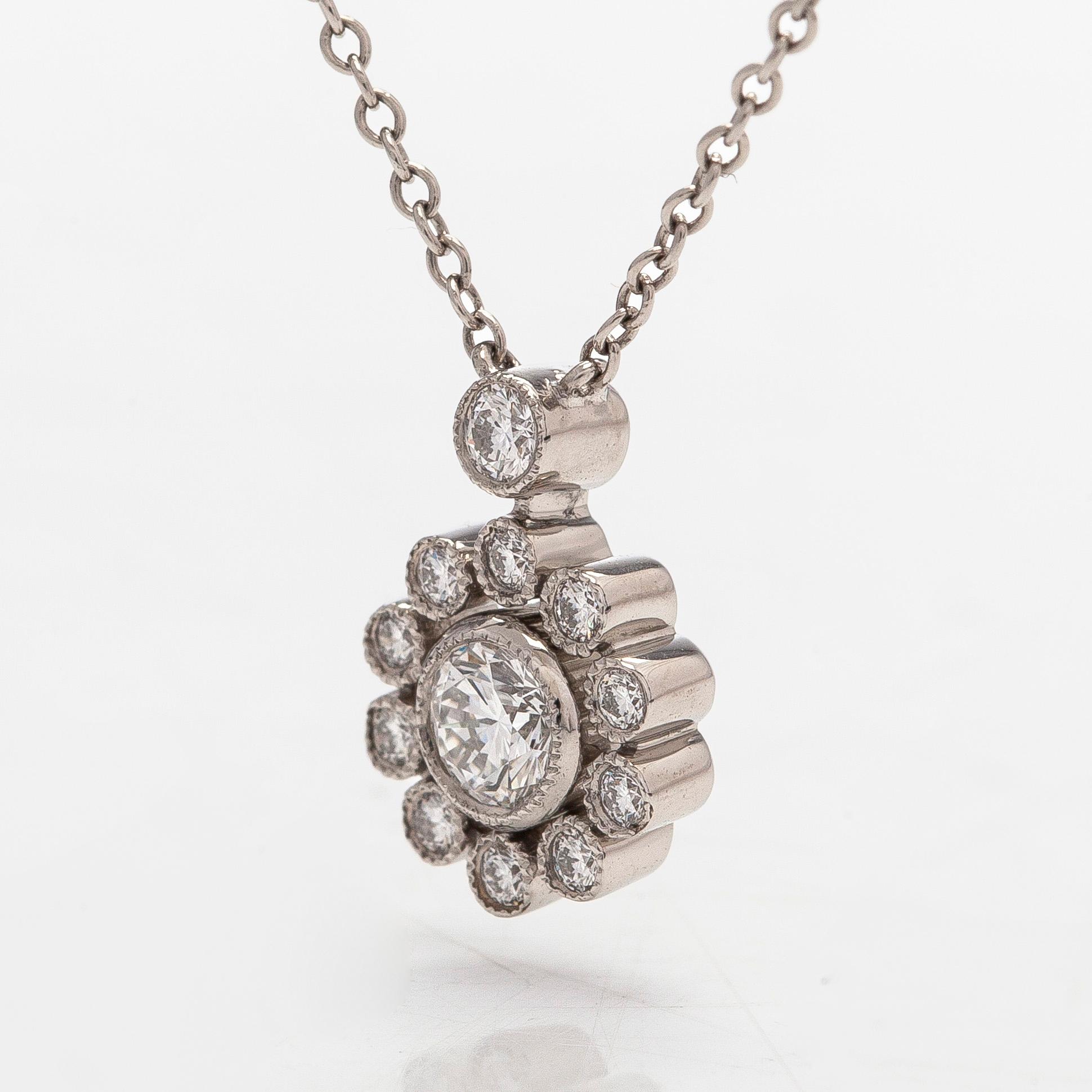 Tiffany & Co, kaulakoru, platinaa ja  briljanttihiottuja timantteja.