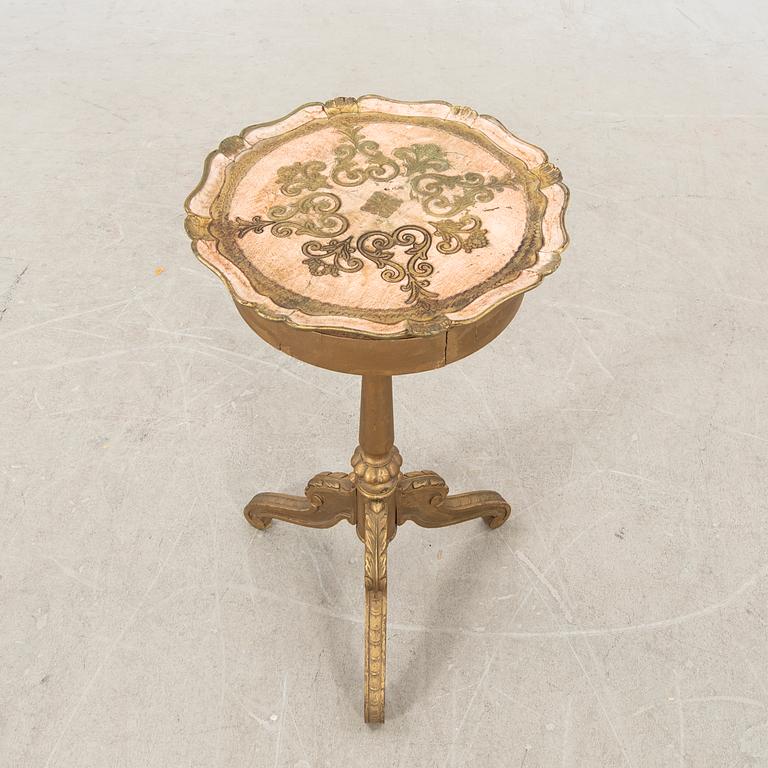 Bord nyrokoko 1800-talets senare del.