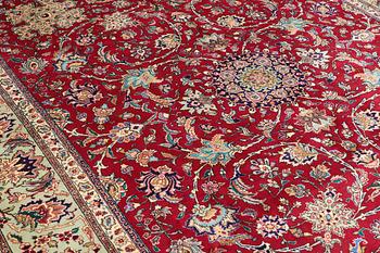 A CARPET, Tabriz, ca 381 x 302 cm.
