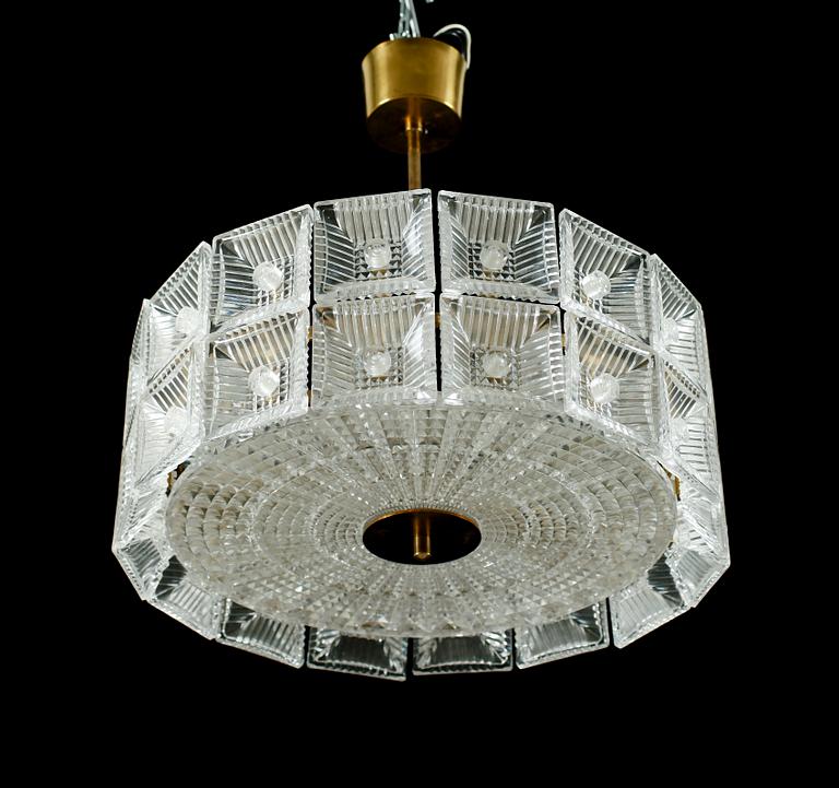 TAKLAMPA, sannolikt Carl Fagerlund, Orrefors, 1900-talets mitt. Höjd ca 45 cm.