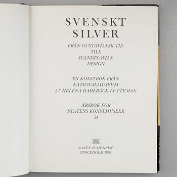 Collection of literature on silver, 8 volumes, including 'Svenskt silversmide 1520-1850'.