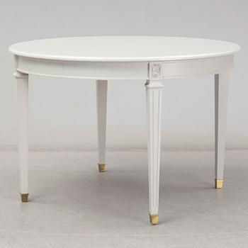 A Gustavian style dinner table from the first half of the 20th century.