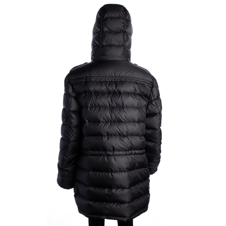 DUNJACKA, Moncler.